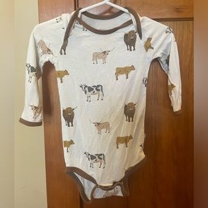 Kyte Baby Long Sleeve Bodysuit in Moo - Size 6-12 mo